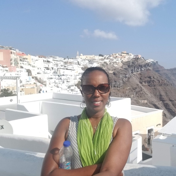 Meet your Posher, Veronica - Picture 1 of 1